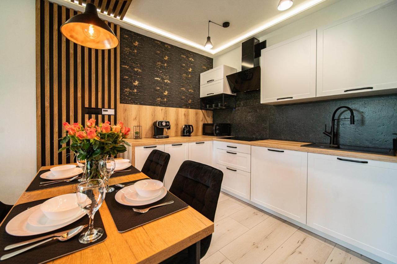 Apartament Duzy Staw Apartman Jelenia Góra Kültér fotó