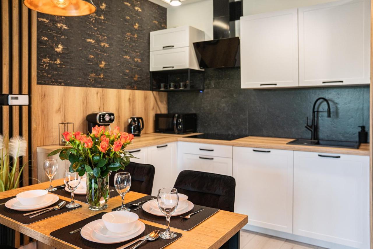 Apartament Duzy Staw Apartman Jelenia Góra Kültér fotó