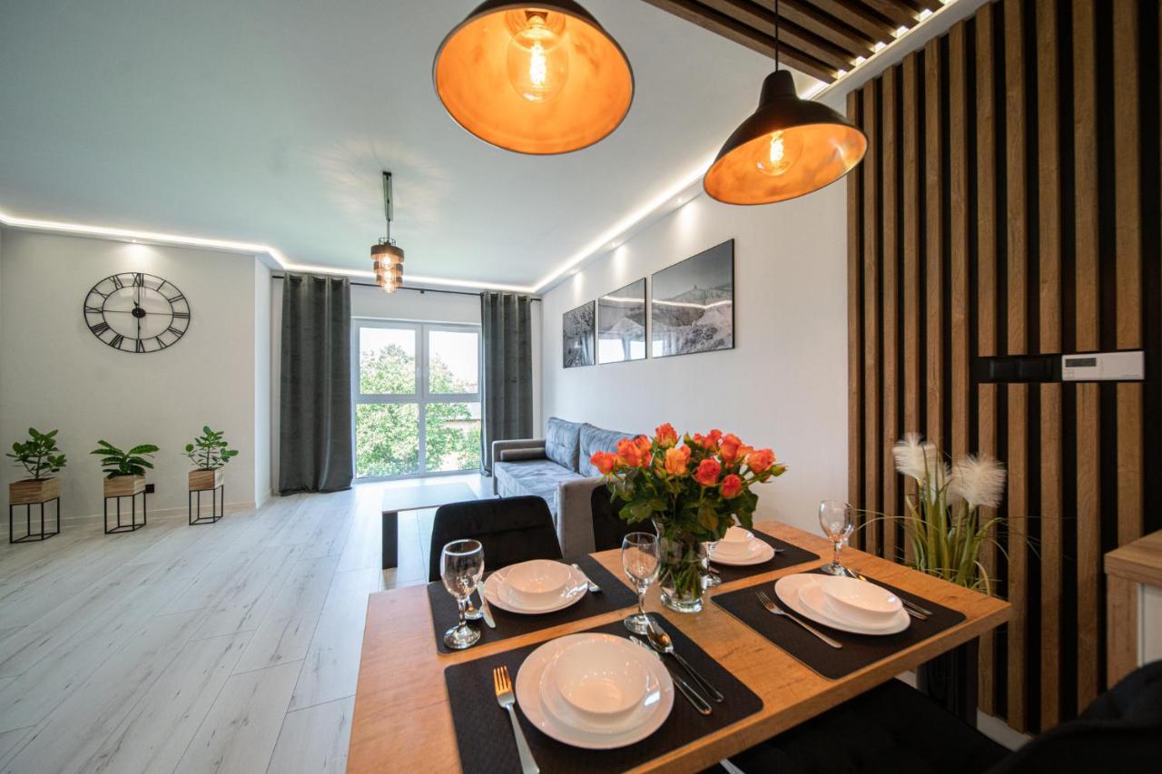 Apartament Duzy Staw Apartman Jelenia Góra Kültér fotó