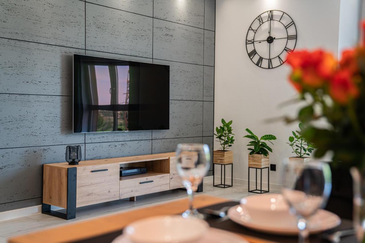 Apartament Duzy Staw Apartman Jelenia Góra Kültér fotó